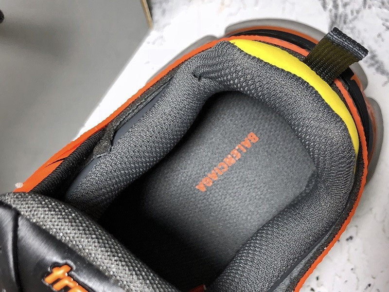 BALENCIAGE TRIPLE TRAINER 4.0