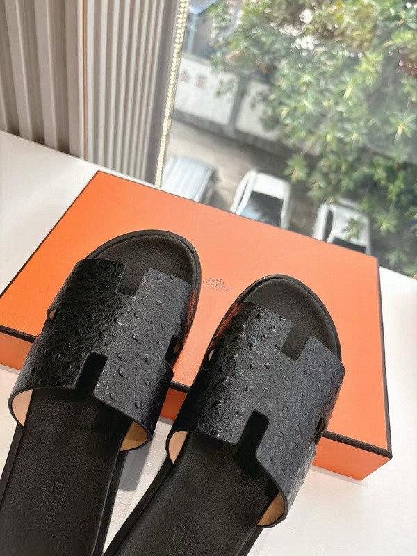 H*rmes Sandals