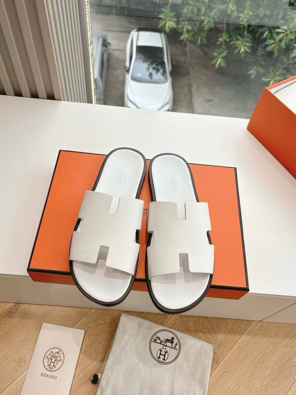 H*rmes Sandals