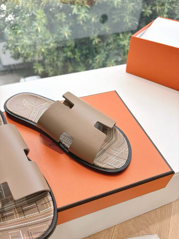 H*rmes Sandals