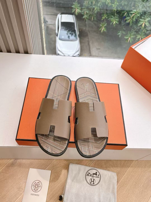 H*rmes Sandals