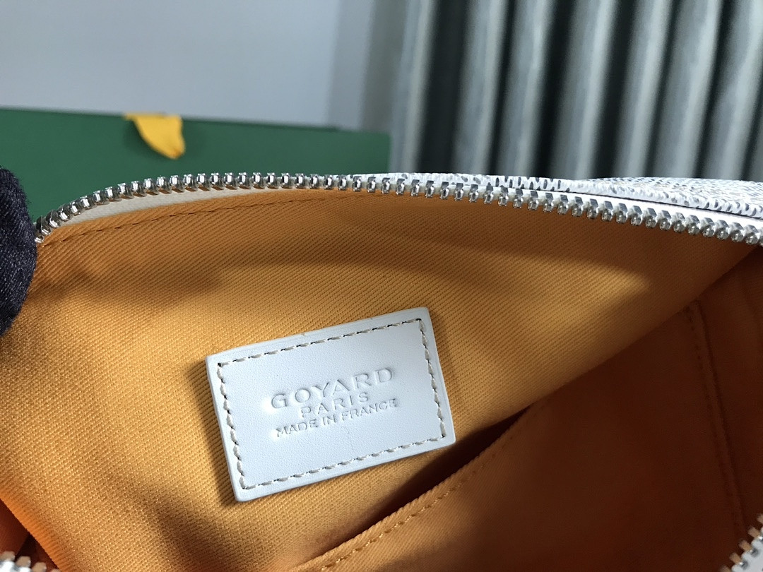 G09ard Boeing 25 Toilet Bag
