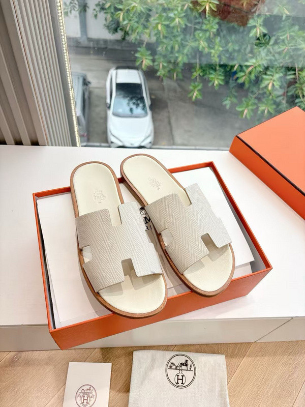 H*rmes Sandals
