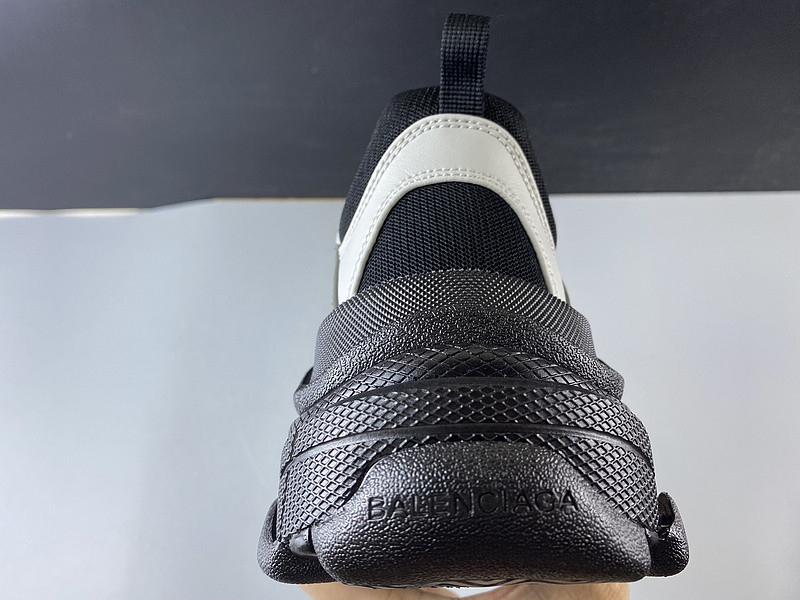 BALENCIAGE TRIPLE S TRAINER 483546 W06F1 0841