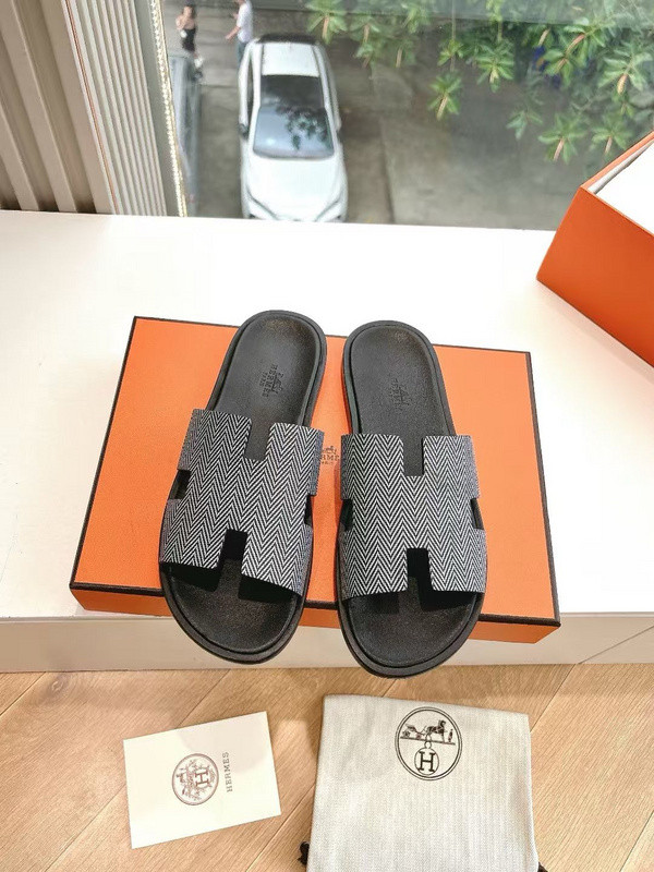 H*rmes Sandals