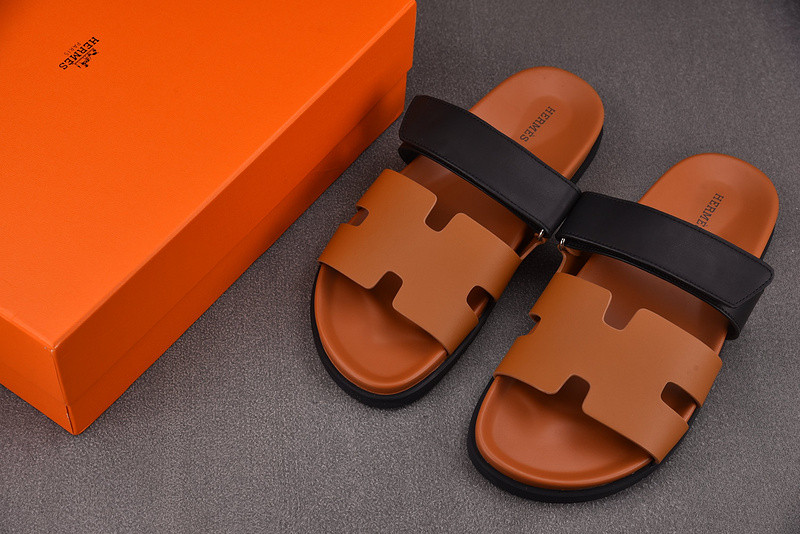 H*rmes Sandals
