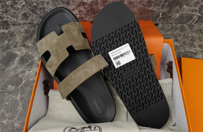 H*rmes Sandals