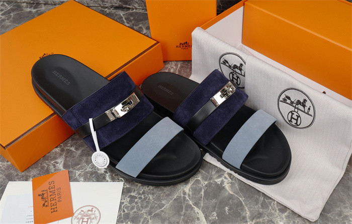 H*rmes Sandals