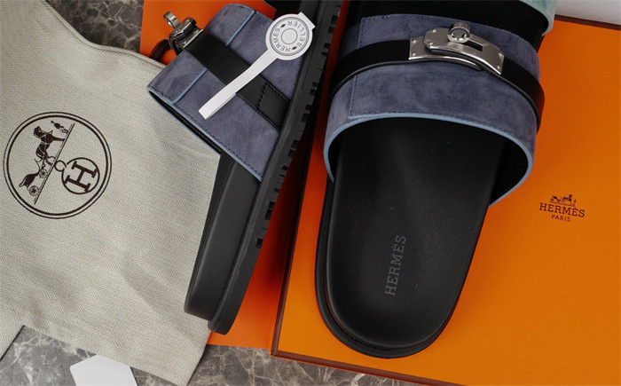 H*rmes Sandals