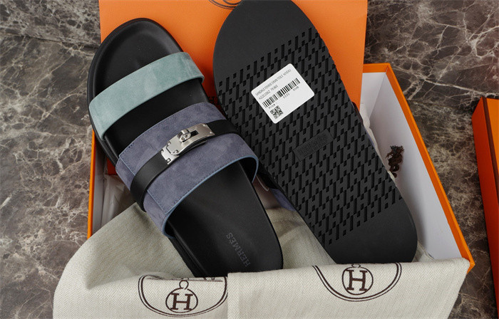 H*rmes Sandals