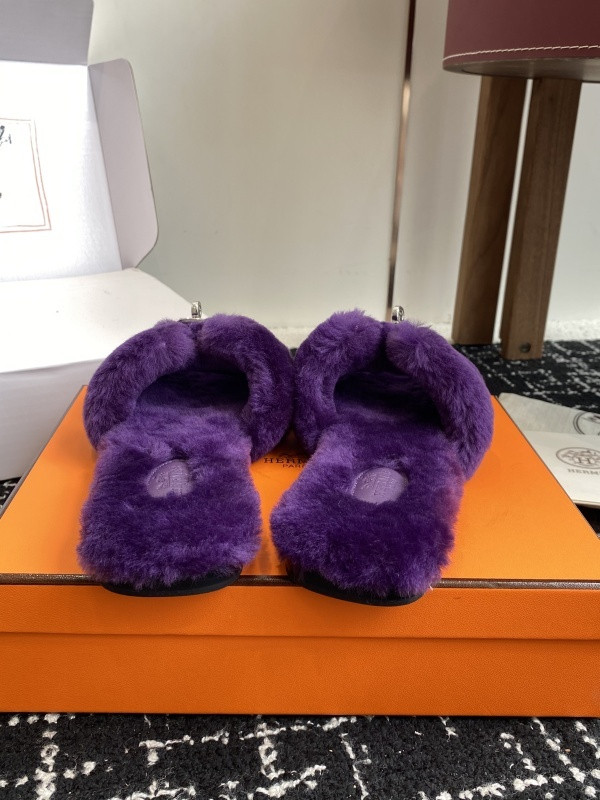 H*rmes Sandals