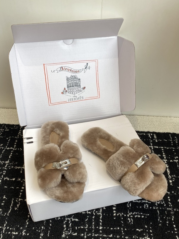 H*rmes Sandals