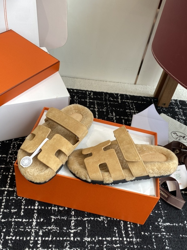 H*rmes Sandals