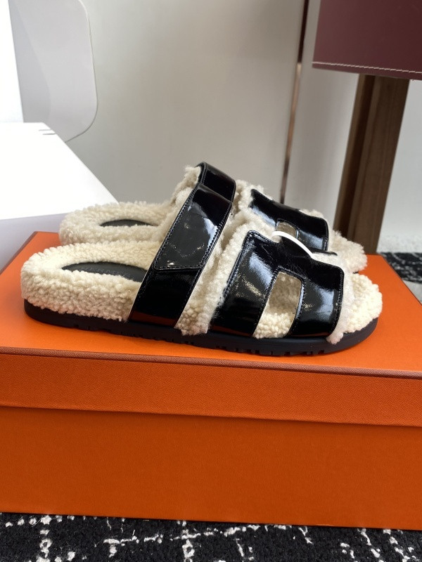 H*rmes Sandals