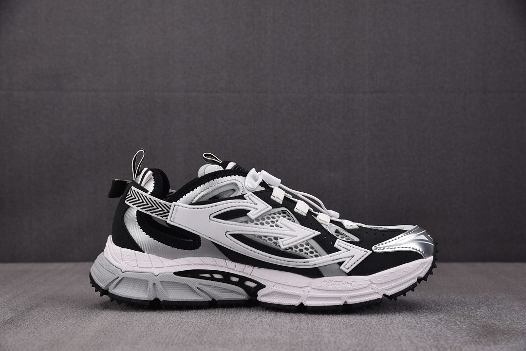 Off-White c/o Virgil Abloh