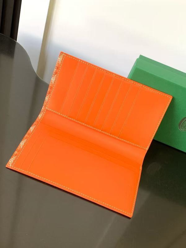 G09ard saint-roch long wallet