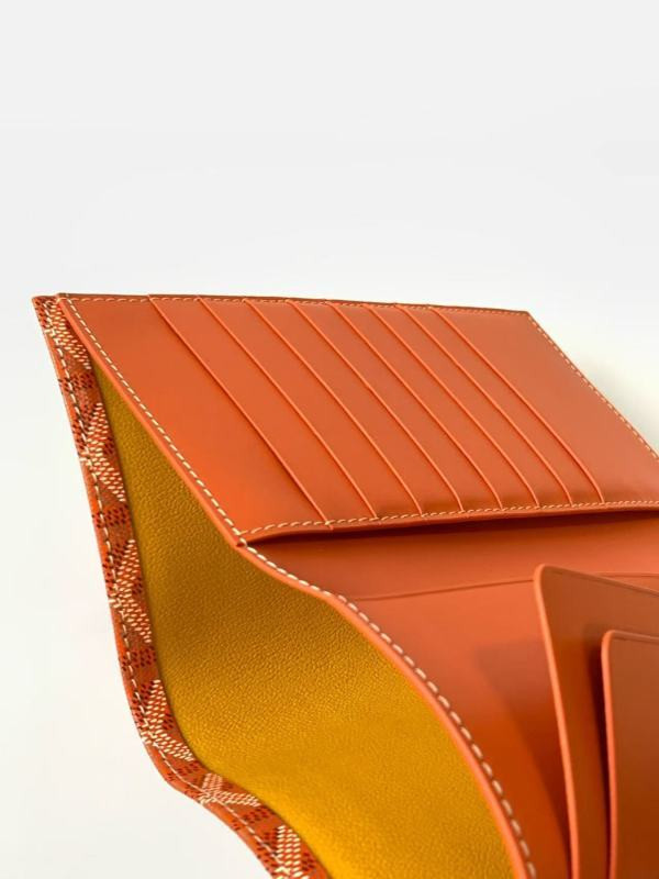 G09ard saint-roch long wallet