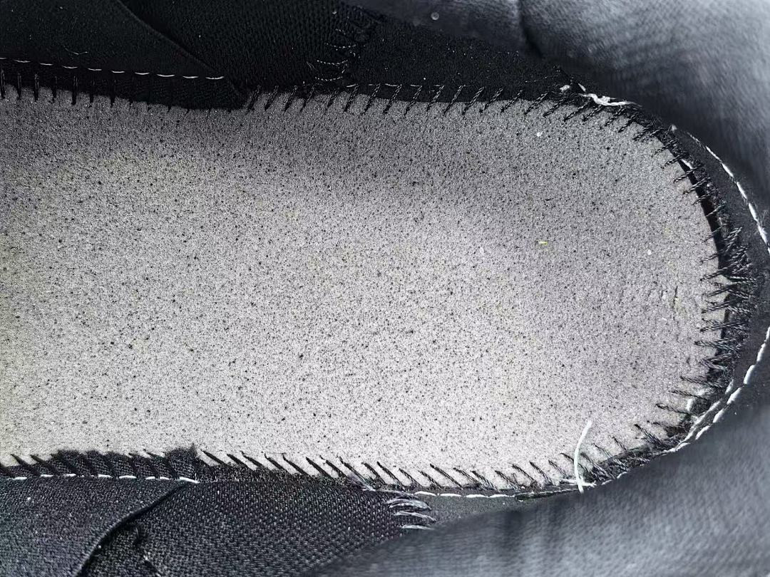DR B30 SNEAKER