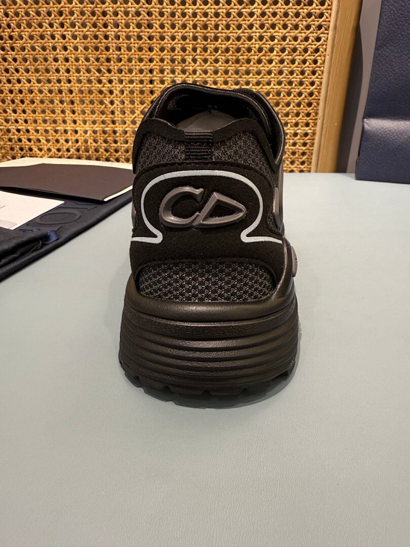 DR B30 SNEAKER