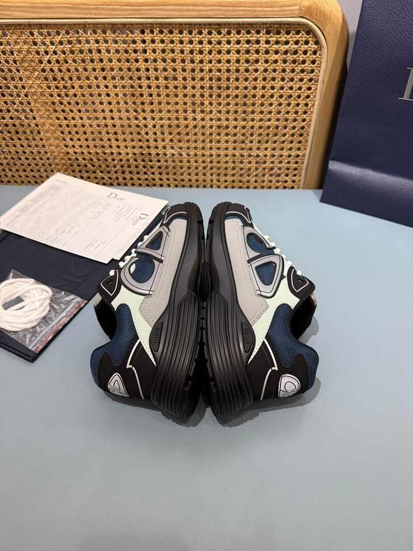 DR B30 SNEAKER