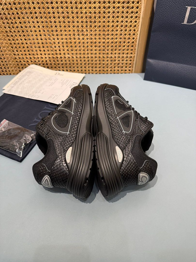 DR B30 SNEAKER
