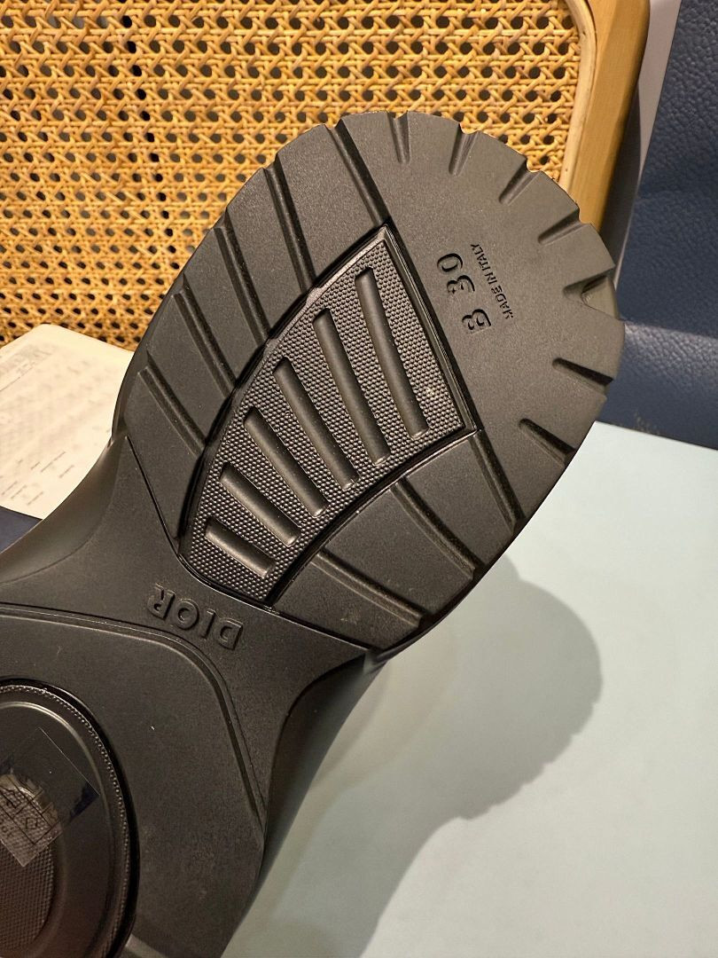 DR B30 SNEAKER