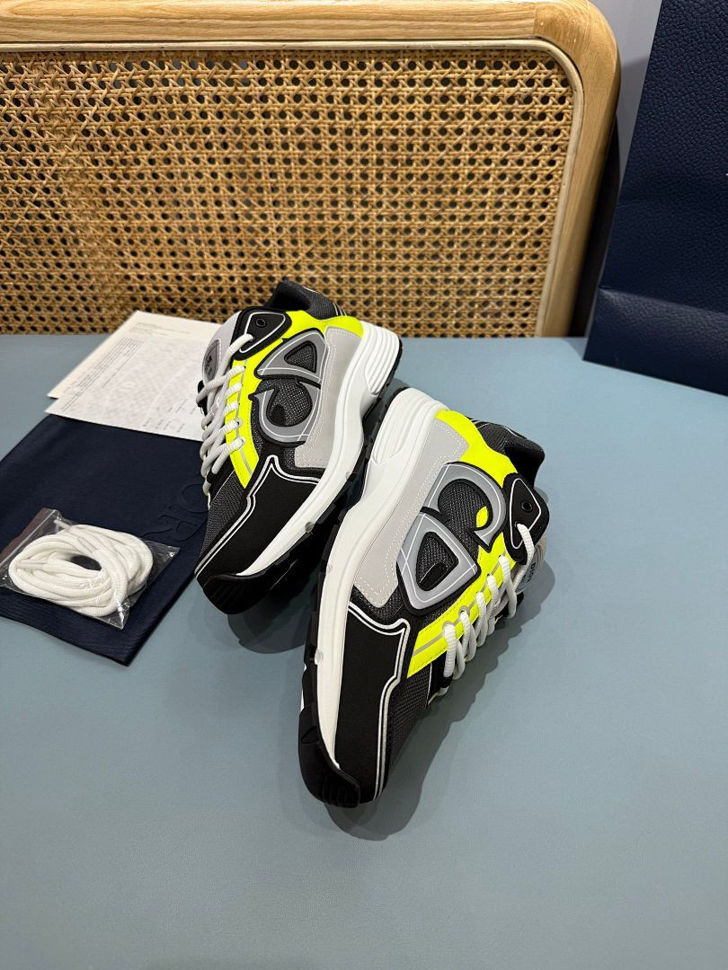 DR B30 SNEAKER