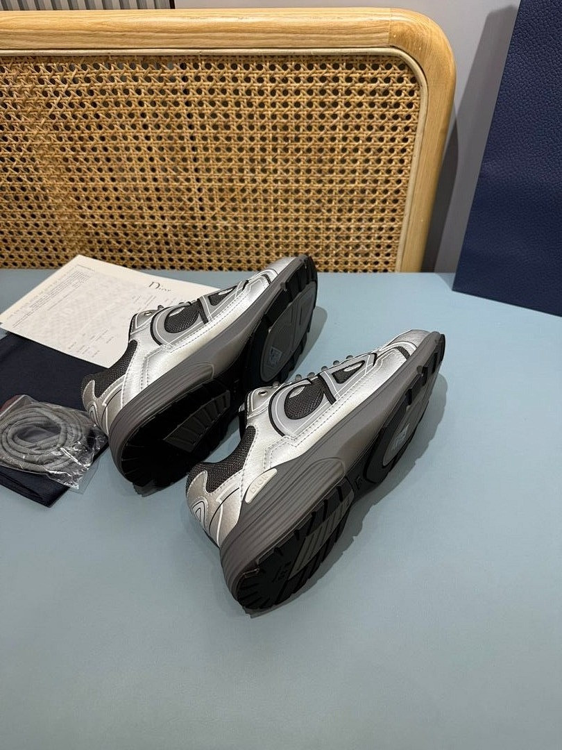 DR B30 SNEAKER