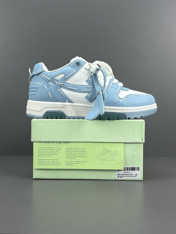 Off-White c/o Virgil Abloh
