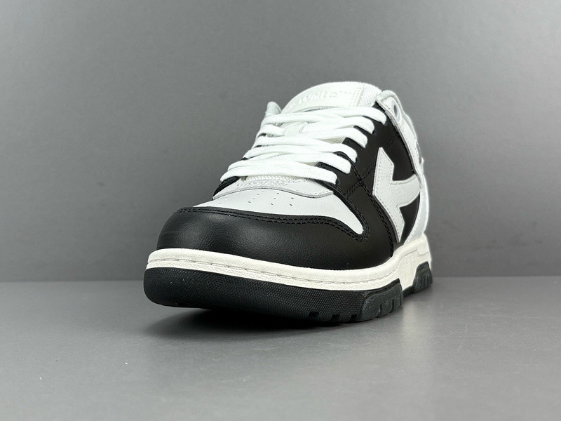 Off-White c/o Virgil Abloh