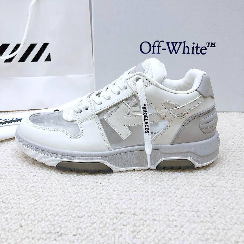 Off-White c/o Virgil Abloh