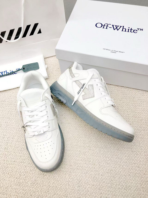 Off-White c/o Virgil Abloh