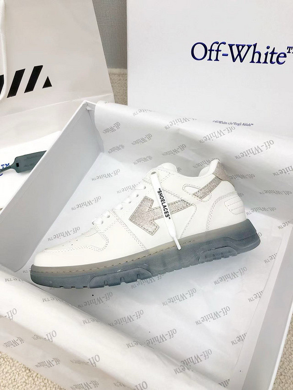 Off-White c/o Virgil Abloh