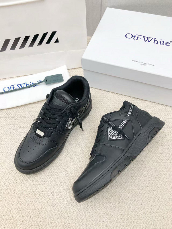 Off-White c/o Virgil Abloh