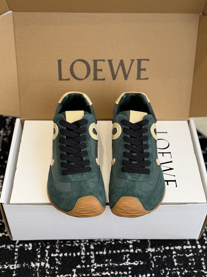 L0ew* Ballet Runner