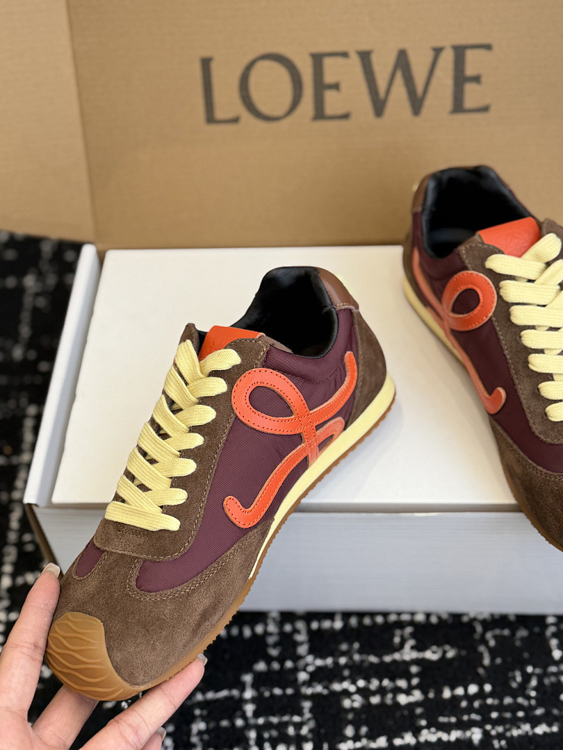 L0ew* Ballet Runner