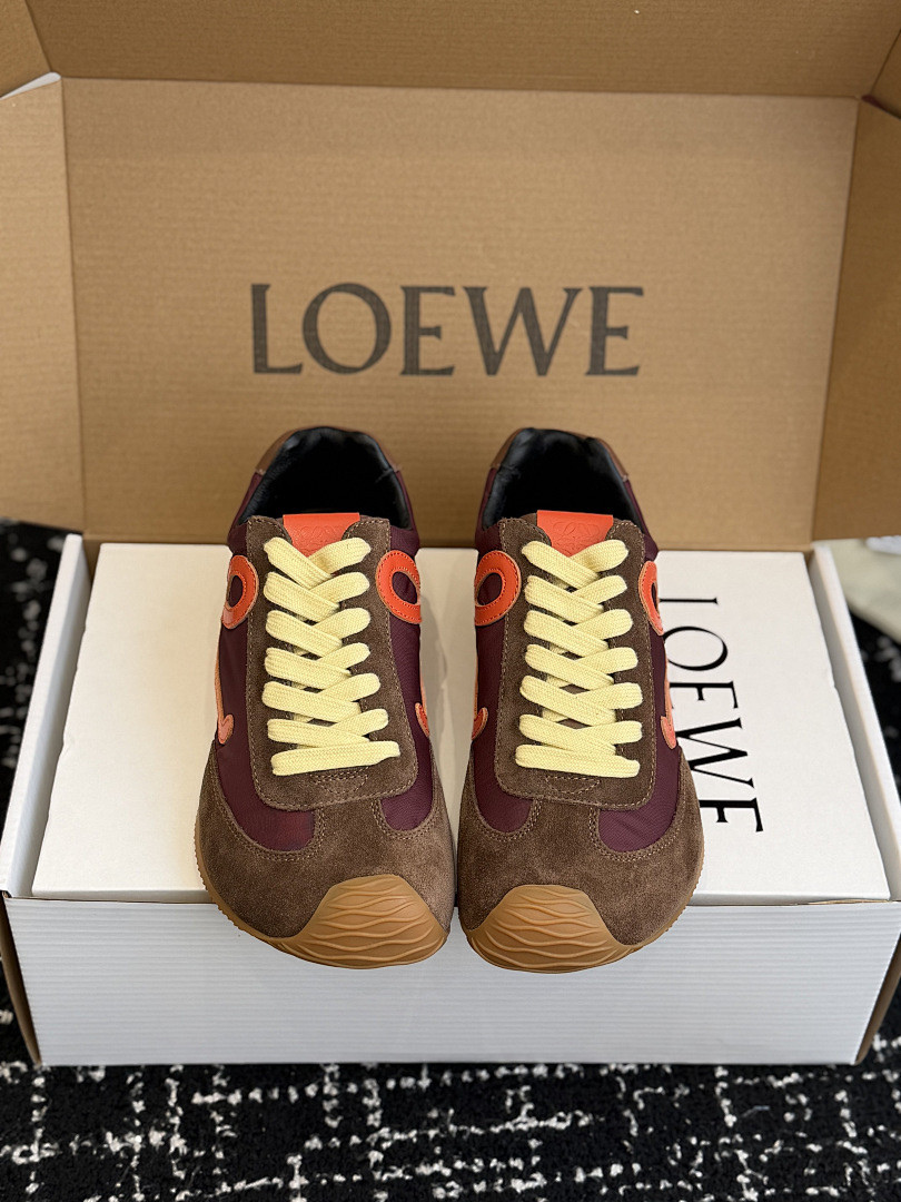 L0ew* Ballet Runner