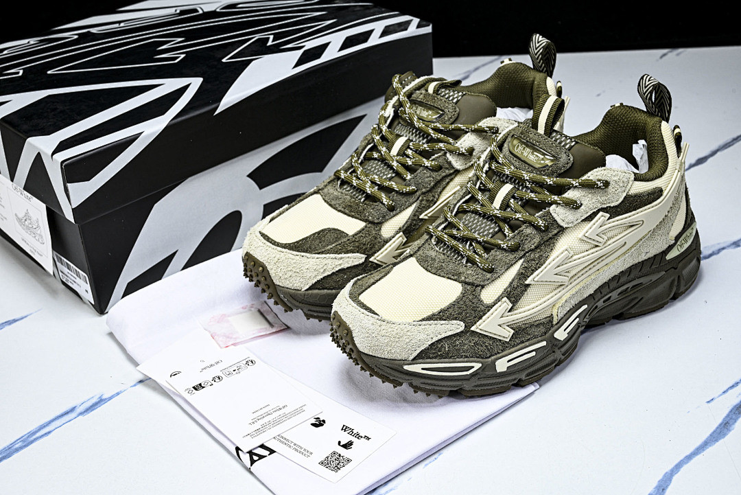 Off-White c/o Virgil Abloh