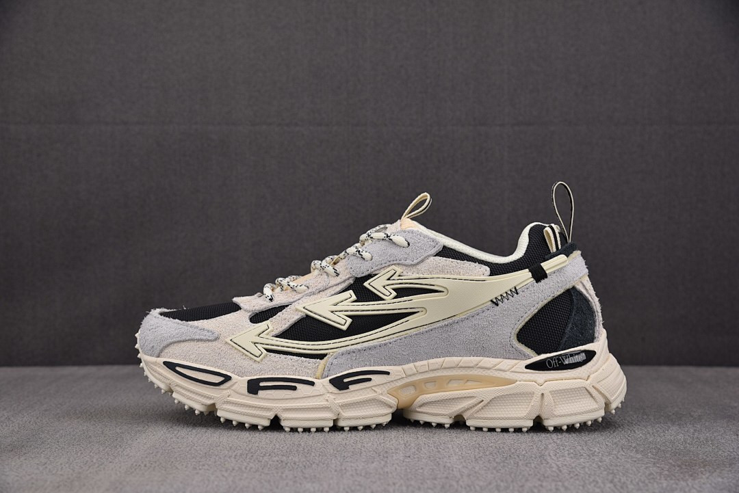 Off-White c/o Virgil Abloh