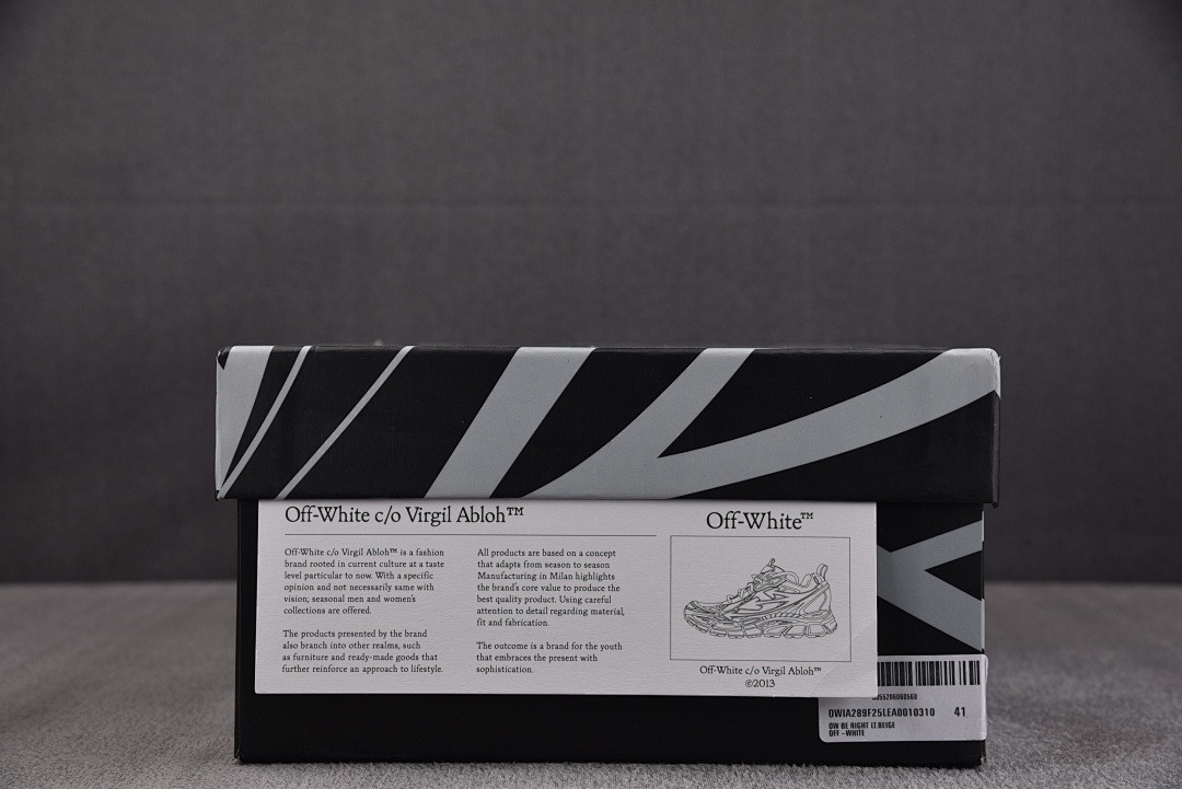 Off-White c/o Virgil Abloh