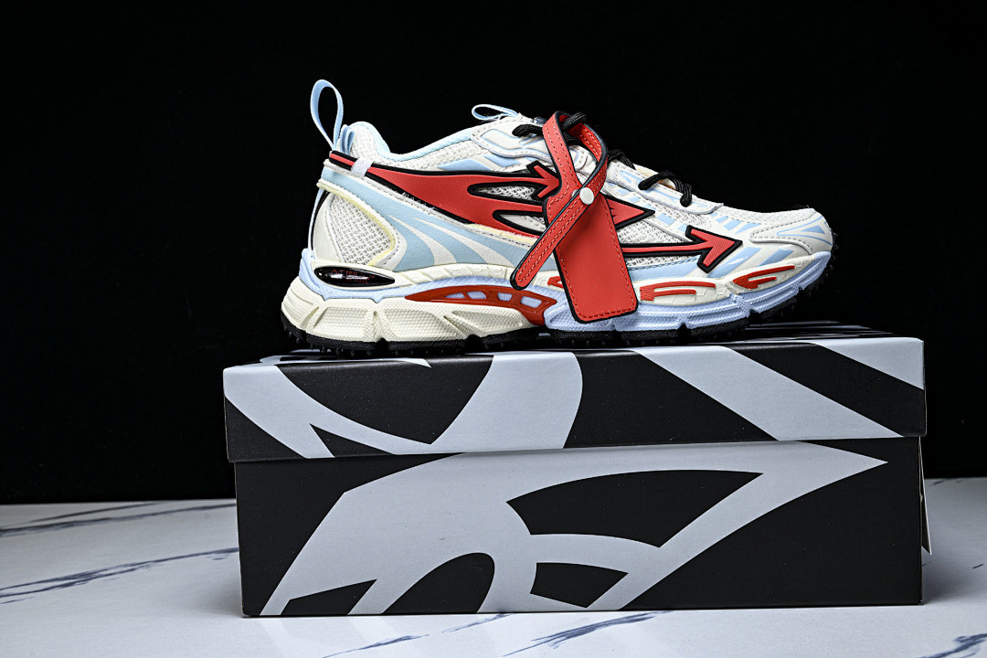 Off-White c/o Virgil Abloh