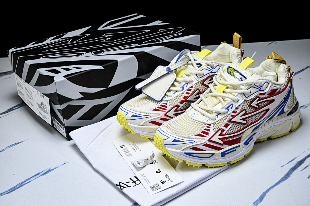 Off-White c/o Virgil Abloh