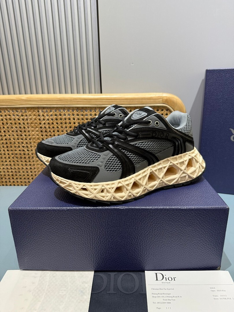 DR B35 NXXT sneaker