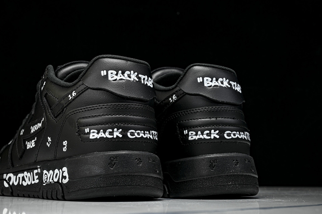 Off-White c/o Virgil Abloh