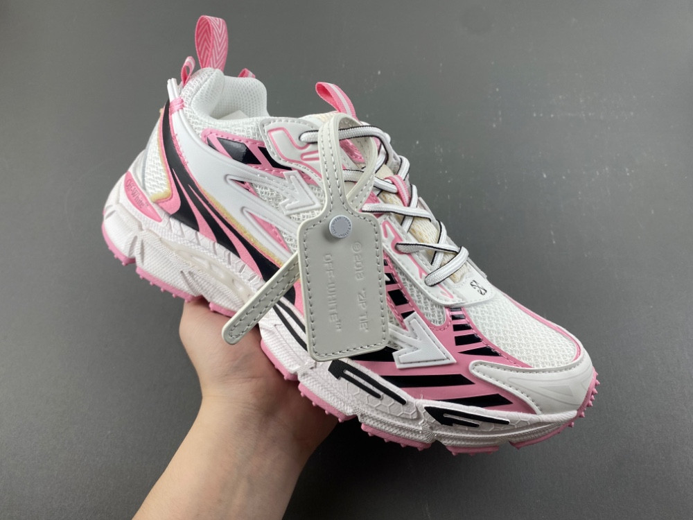 Off-White c/o Virgil Abloh