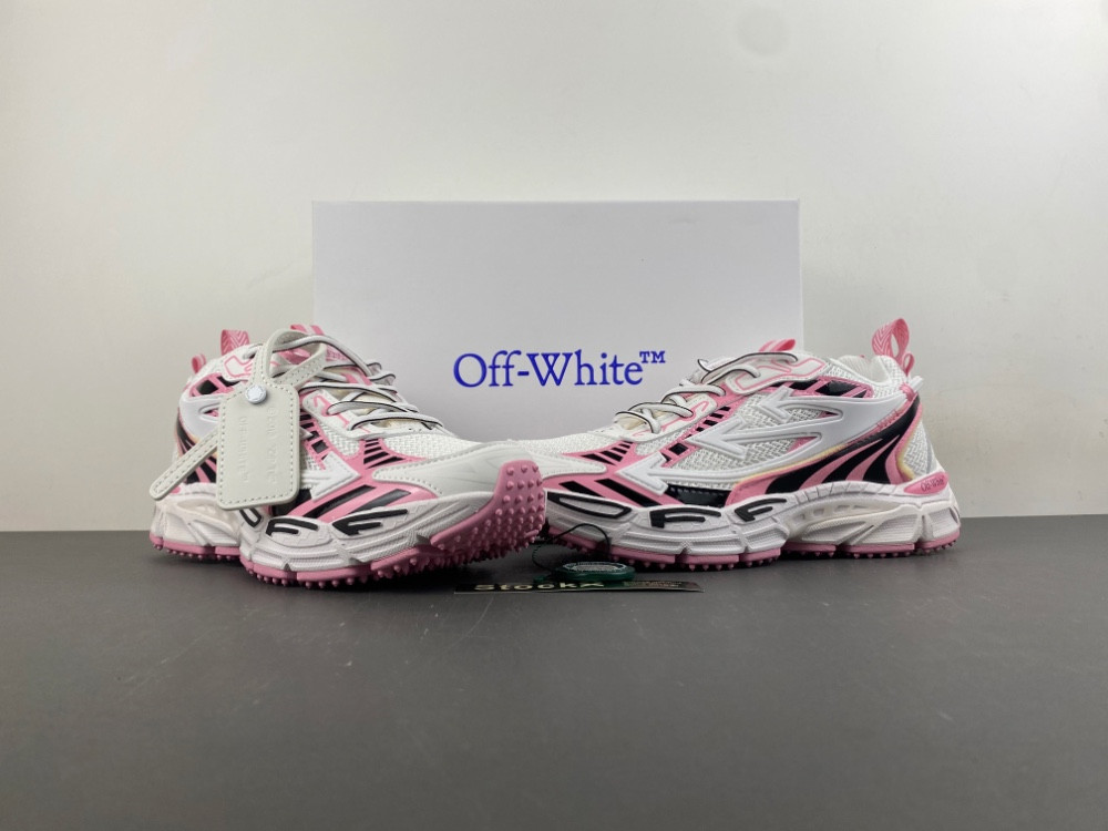 Off-White c/o Virgil Abloh