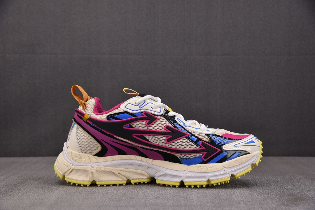 Off-White c/o Virgil Abloh