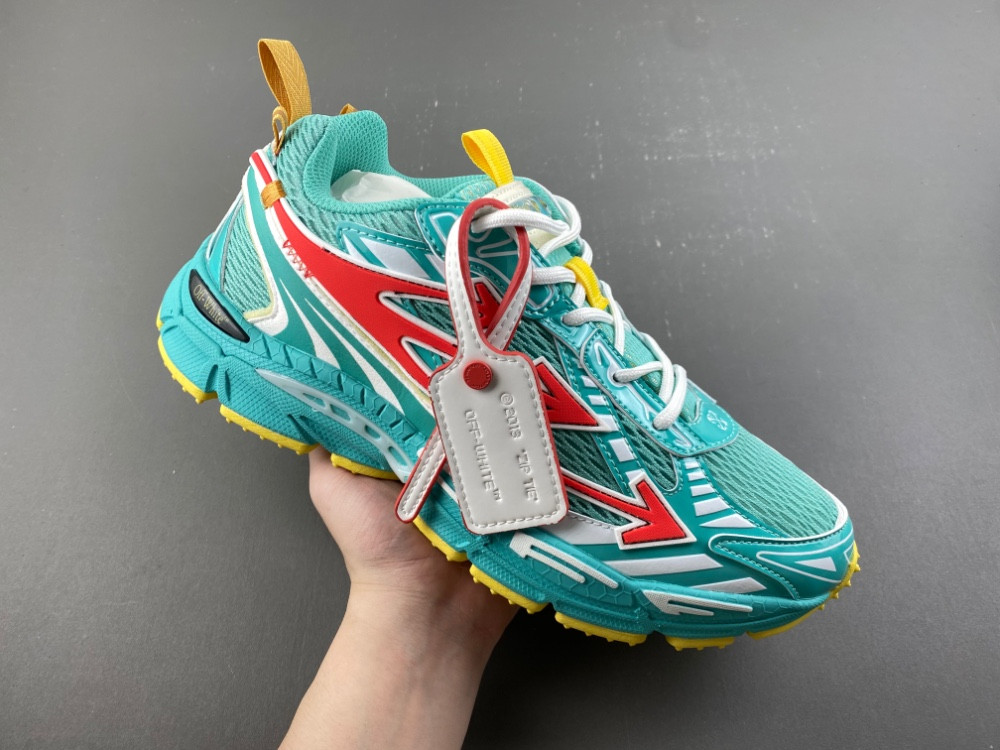 Off-White c/o Virgil Abloh
