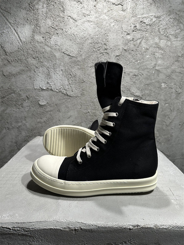 RICK 0WENS SNEAKERS