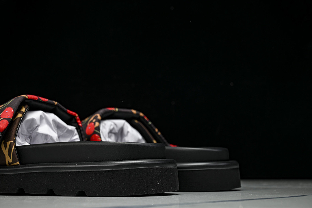LOU1_TON SLIPPERS